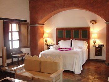 Hotel Posada Maria Cristina Cuernavaca Luaran gambar